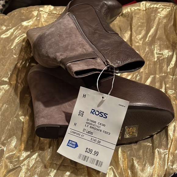 Leather and suede boots - Picture 7 of 9